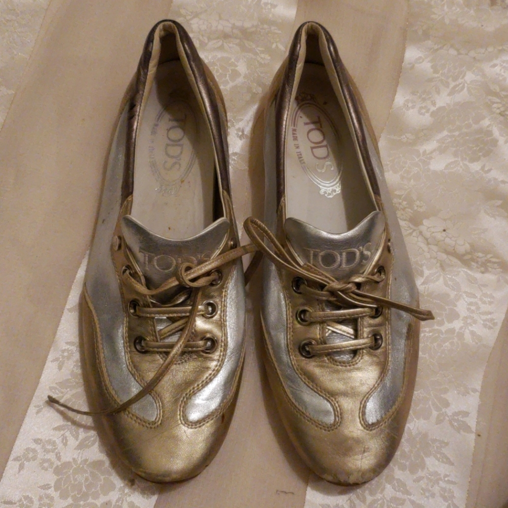 Tods Lace Up Shoes